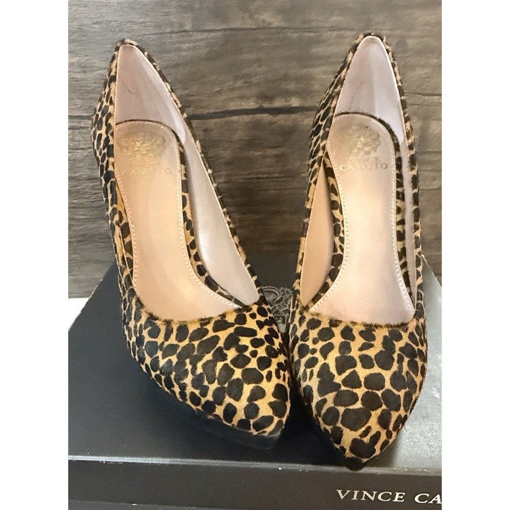 VINCE CAMUTOWOMENS PUMPS LEOPARD SARIKA HAIR ON 4.5" TALL LEATHER SZ 9 NIB